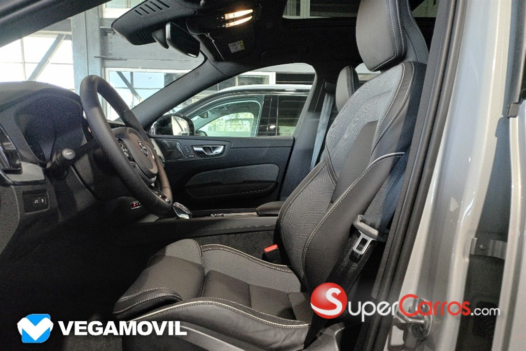 2025 Volvo XC60 T8 Ultimate Recharge — foto 5 / 12