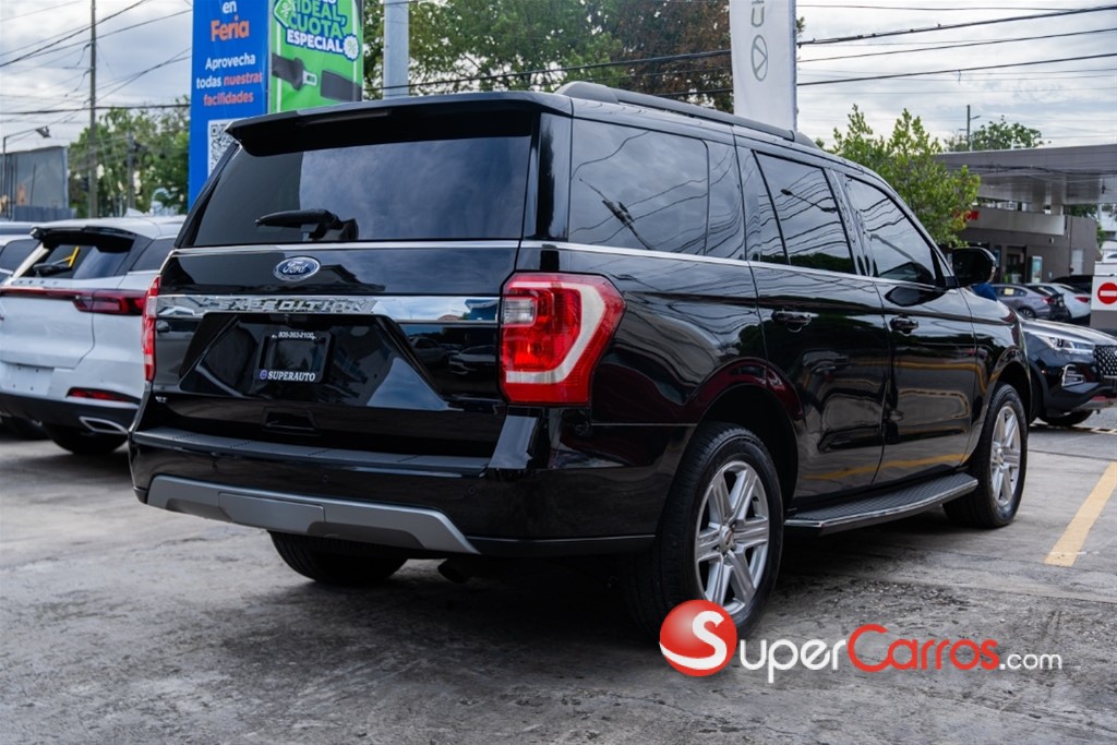 2019 Ford Expedition XLT — foto 4 / 12