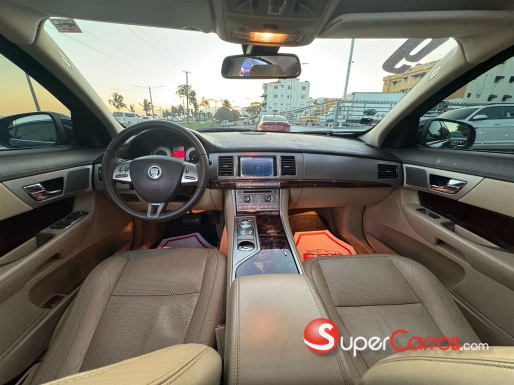 2009 Jaguar XF — foto 5 / 9