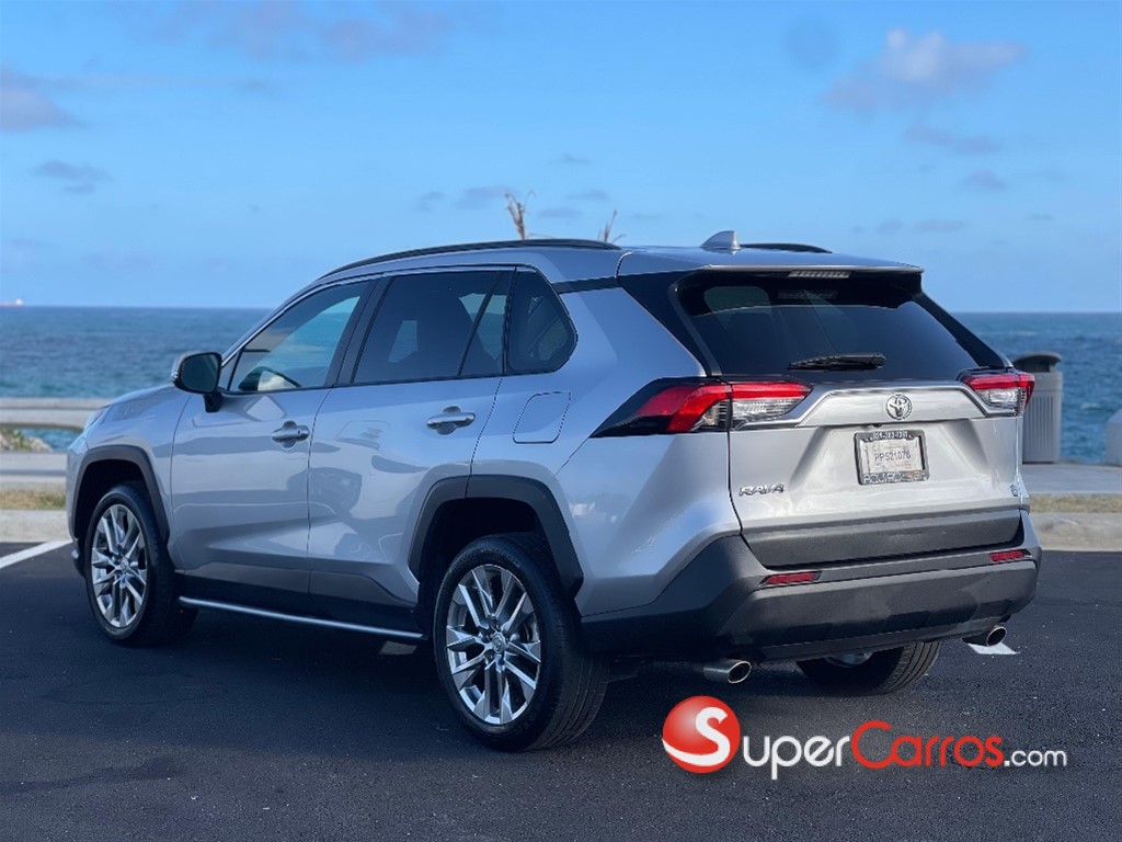 2024 Toyota RAV4 XLE — foto 6 / 12