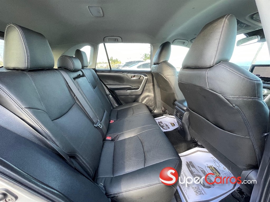 2024 Toyota RAV4 XLE — foto 7 / 12
