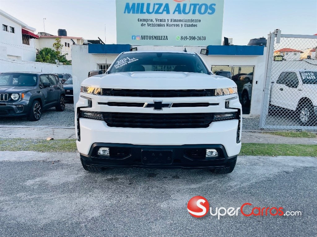2021 Chevrolet Silverado RST — foto 2 / 10