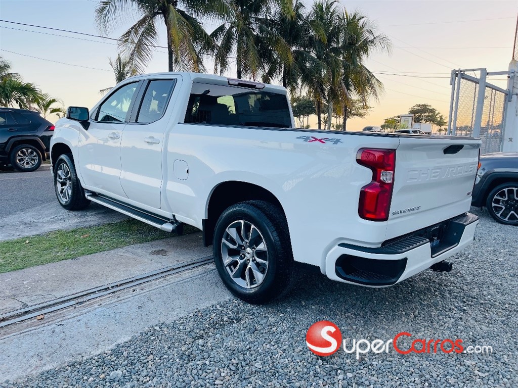 2021 Chevrolet Silverado RST — foto 3 / 10