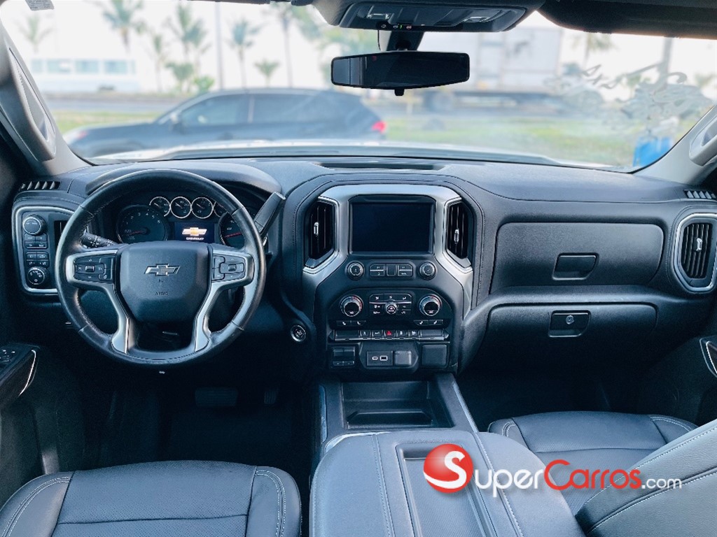 2021 Chevrolet Silverado RST — foto 9 / 10