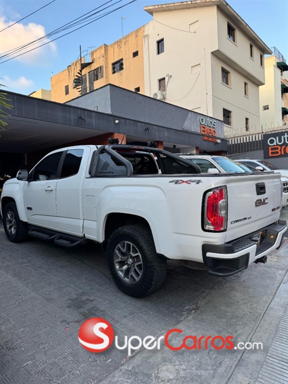 2019 GMC Canyon — foto 10 / 12