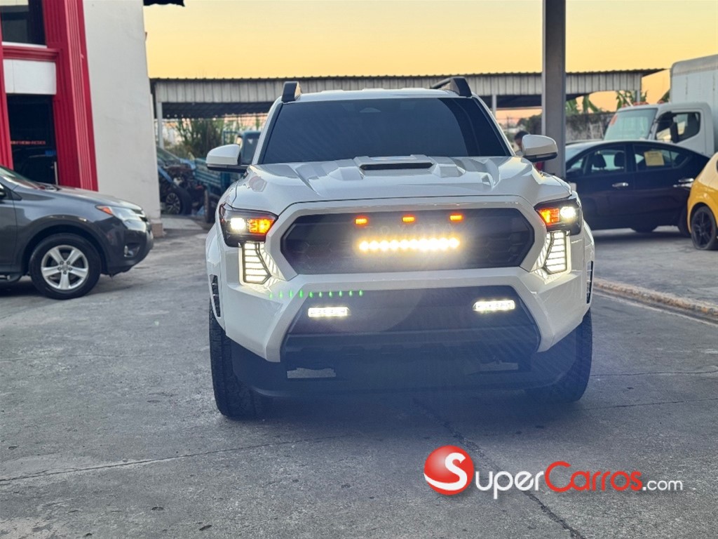 2024 Toyota Tacoma TRD — foto 2 / 11