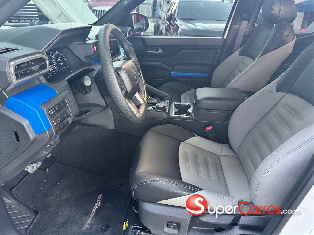 2024 Toyota Tacoma TRD — foto 10 / 11