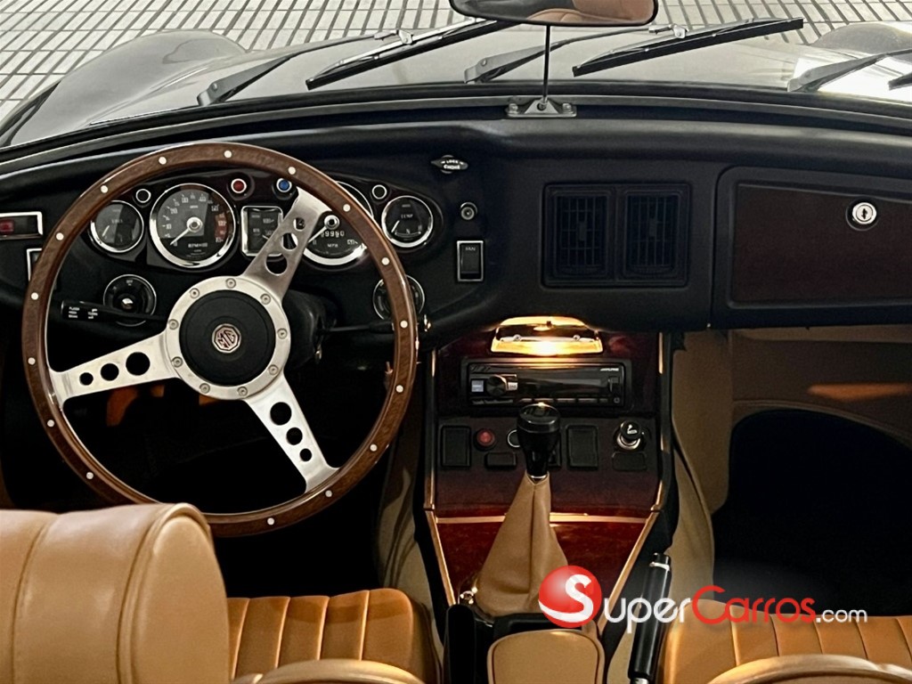1973 MG MGB Roadster — foto 2 / 12