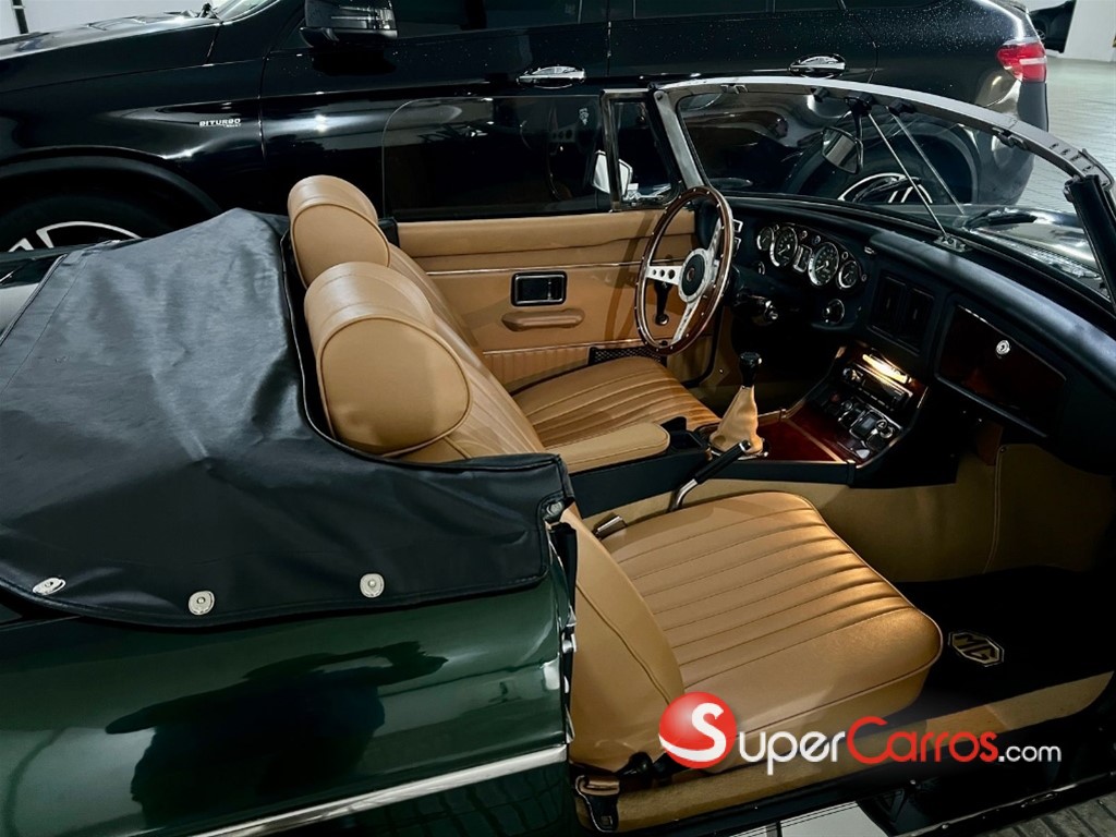1973 MG MGB Roadster — foto 3 / 12