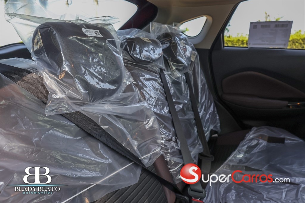 2026 Suzuki Fronx GLX — foto 10 / 12
