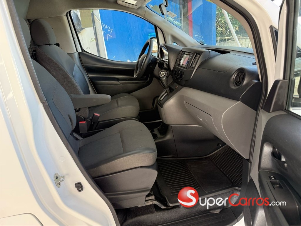 2019 Nissan NV 200 — foto 9 / 12