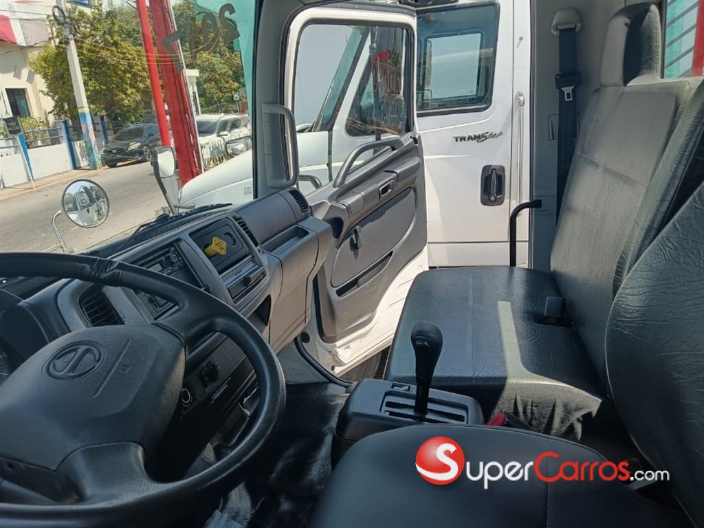 2017 Hino 338 — foto 4 / 10