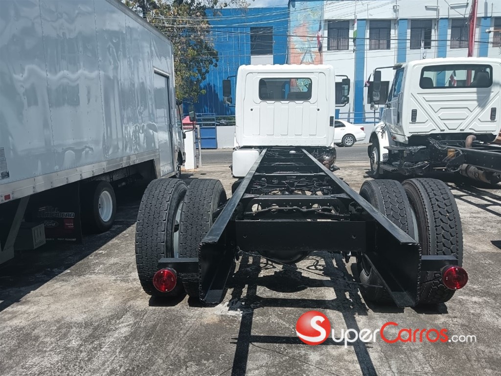 2017 Hino 338 — foto 9 / 10
