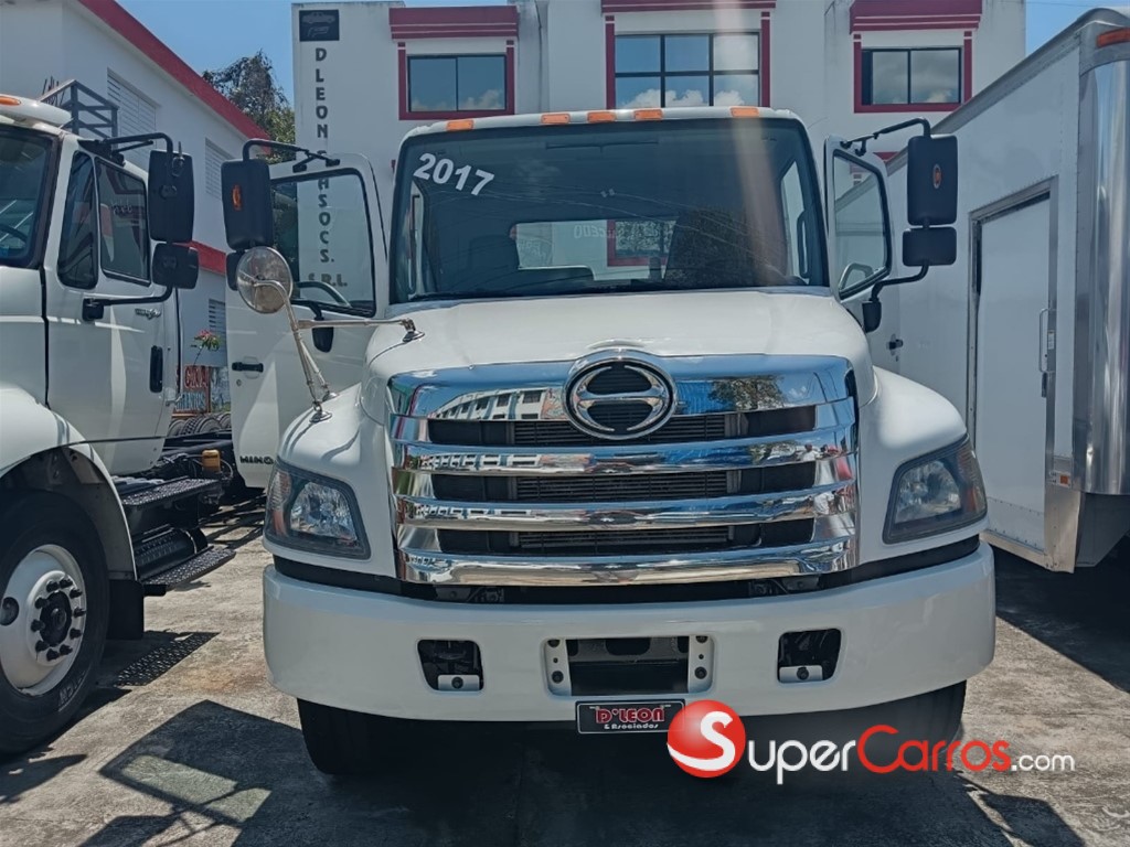2017 Hino 338 — foto 10 / 10