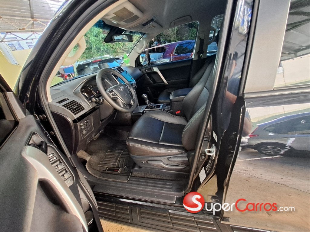 2021 Toyota Land Cruiser Prado TXL — foto 4 / 10
