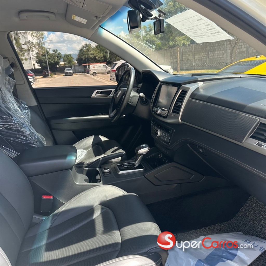 2019 SsangYong Rexton Sport — foto 9 / 10
