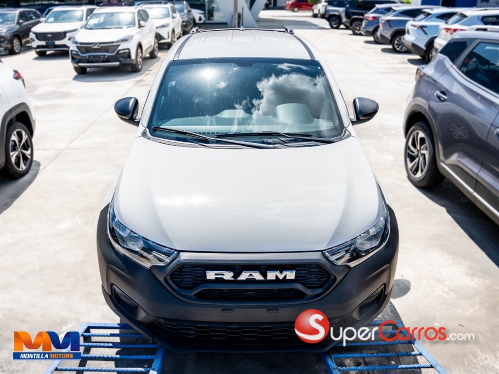 2025 Ram 700 SLT — foto 2 / 10