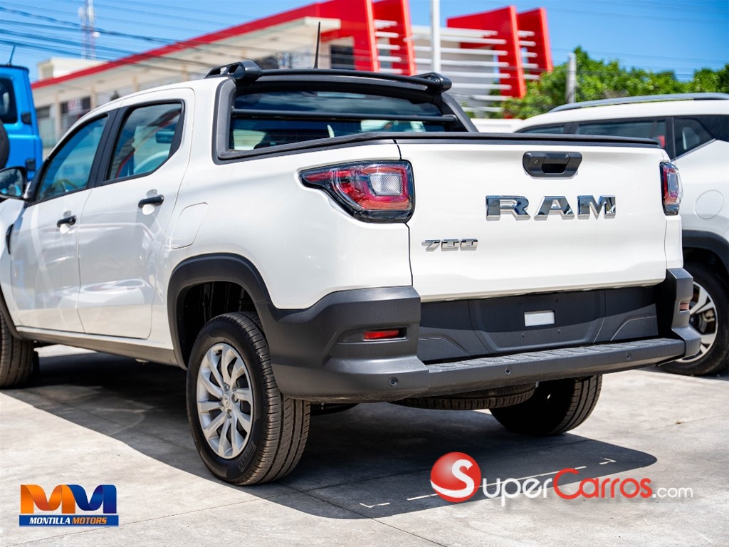 2025 Ram 700 SLT — foto 8 / 10