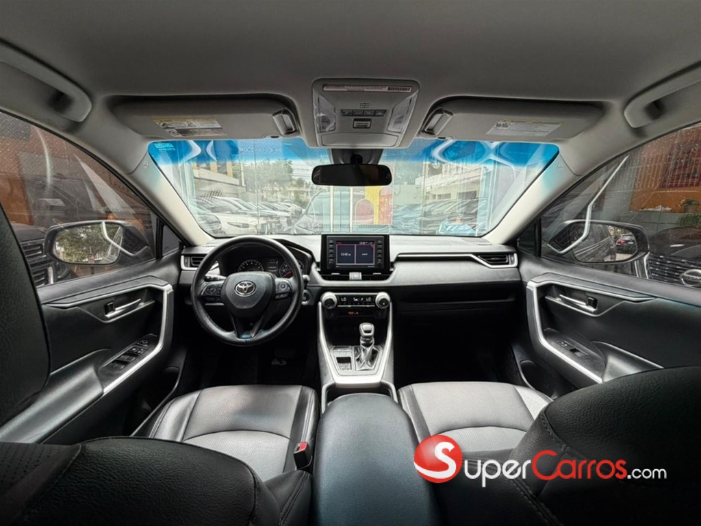 2021 Toyota RAV4 XLE — foto 2 / 6