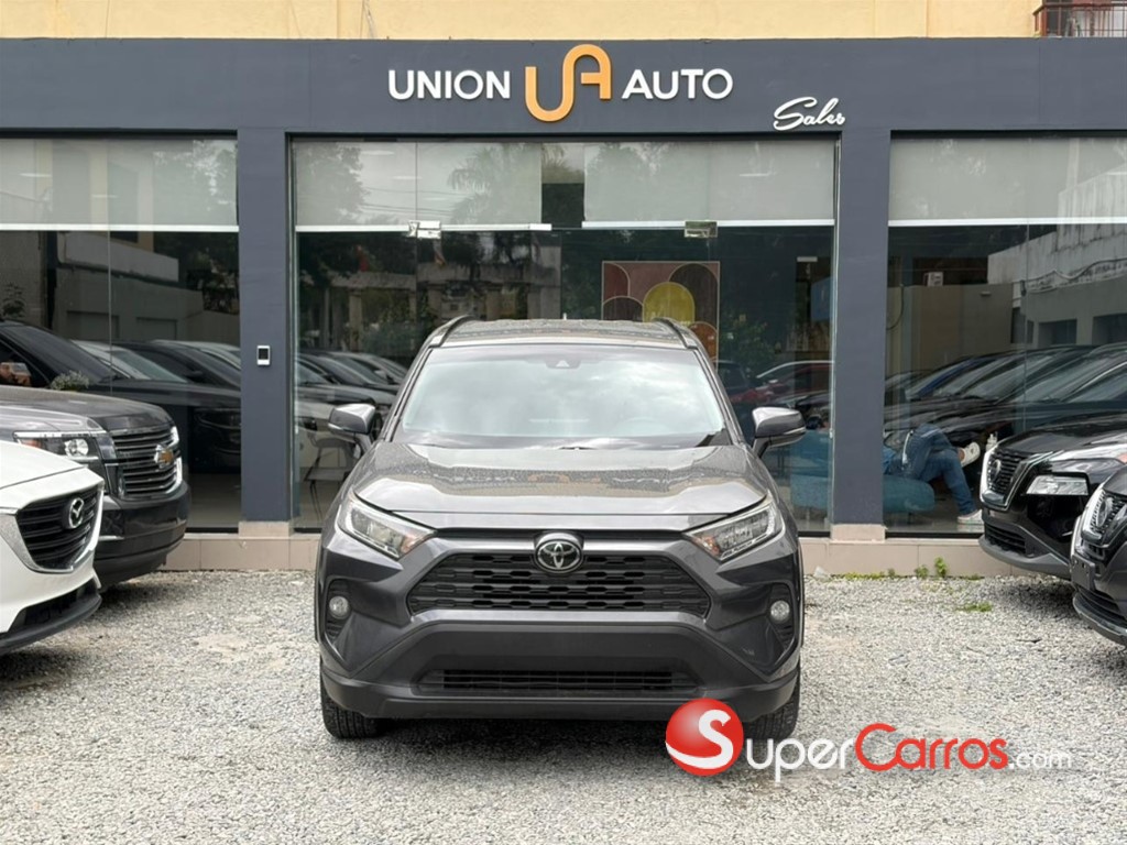 2021 Toyota RAV4 XLE — foto 6 / 6