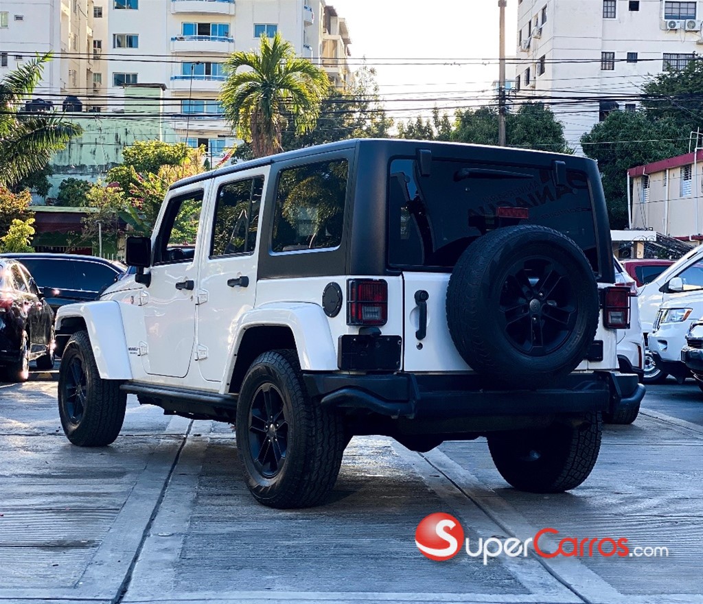 2017 Jeep Wrangler Sahara Unlimited — foto 3 / 12