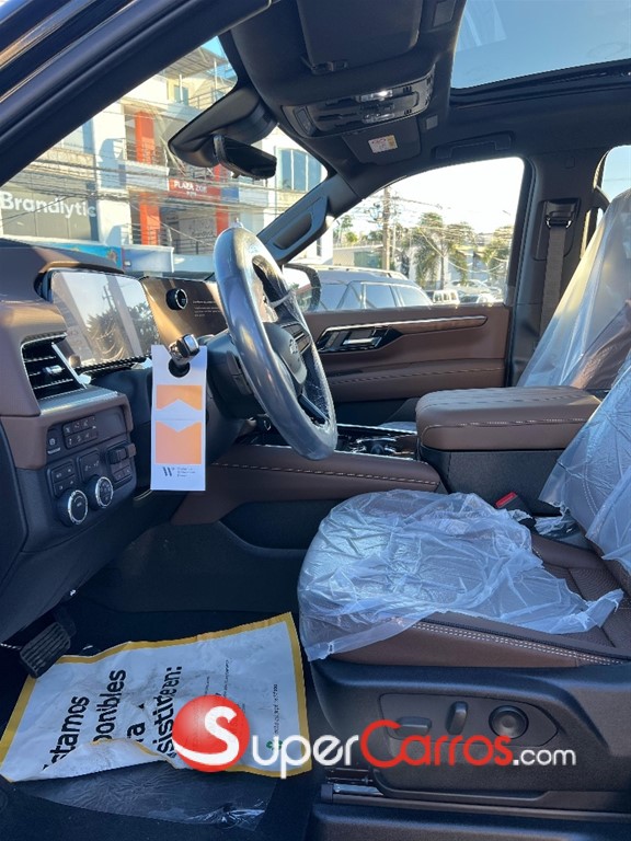 2025 Chevrolet Tahoe Highcountry — foto 6 / 9