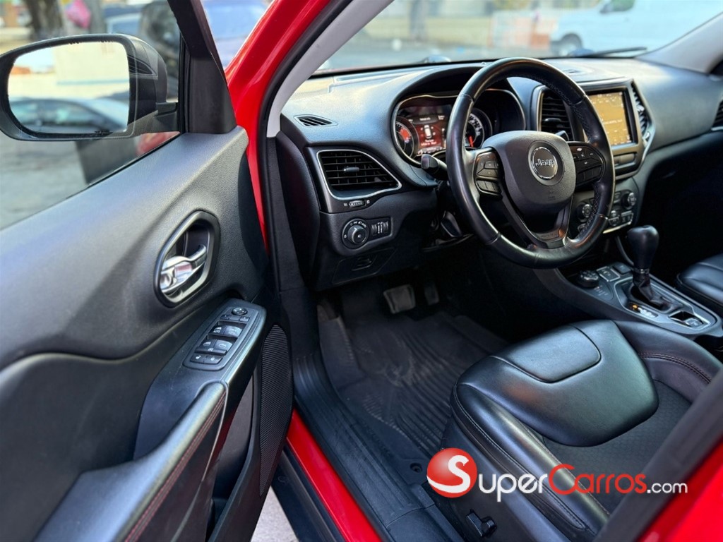 2019 Jeep Cherokee Trailhawk — foto 8 / 11