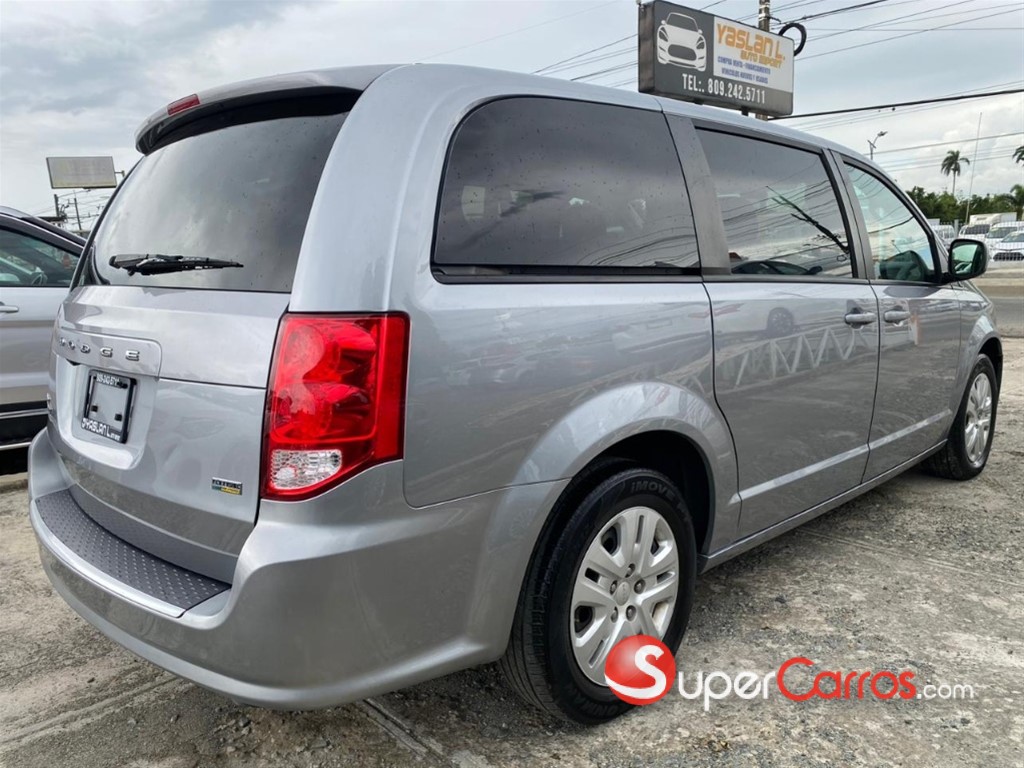 2019 Dodge Caravan SXT — foto 7 / 12