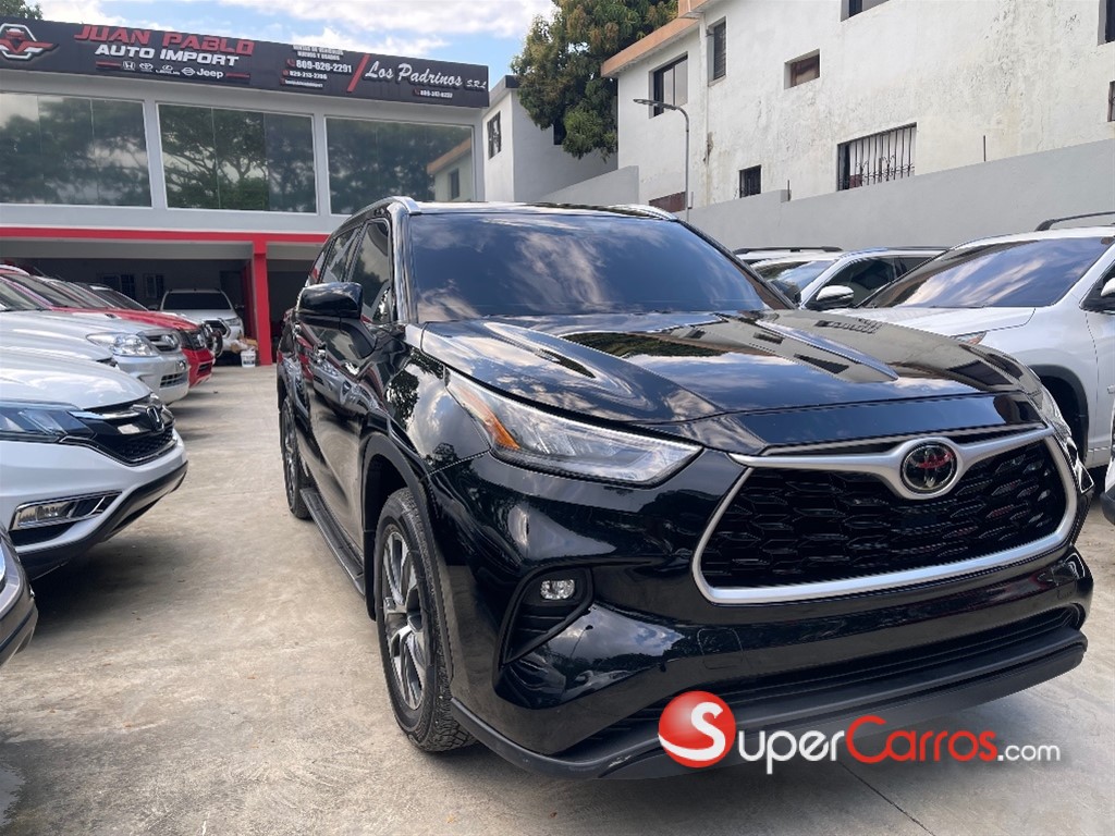 2020 Toyota Highlander XLE — foto 3 / 10