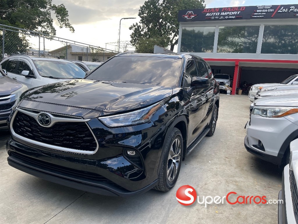 2020 Toyota Highlander XLE — foto 4 / 10