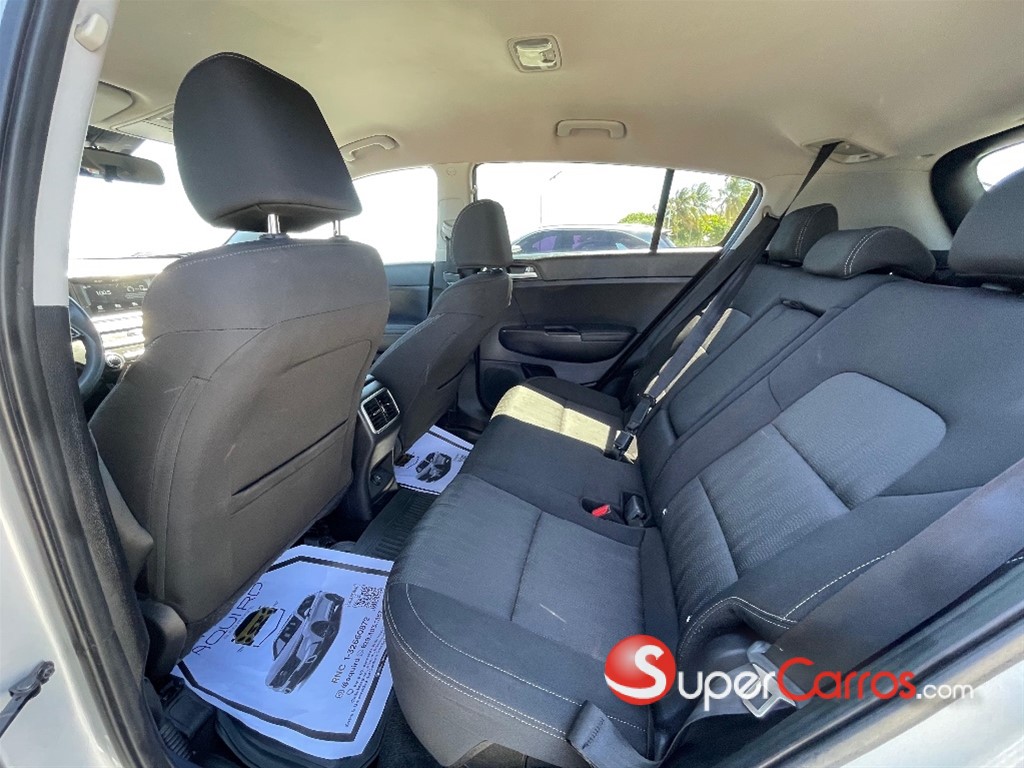 2021 Kia Sportage LX — foto 7 / 10