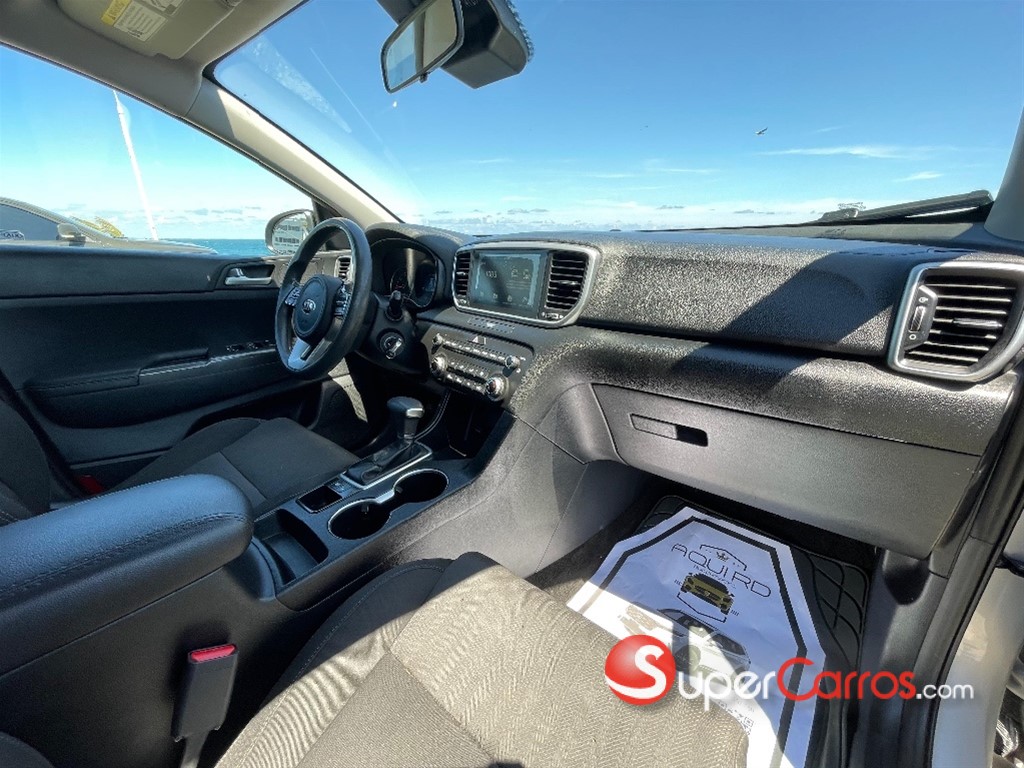 2021 Kia Sportage LX — foto 9 / 10