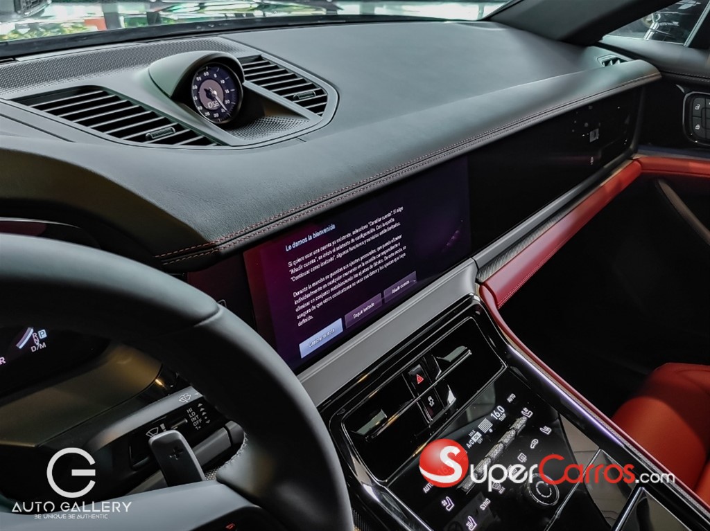 2025 Porsche Panamera 4 — foto 7 / 12
