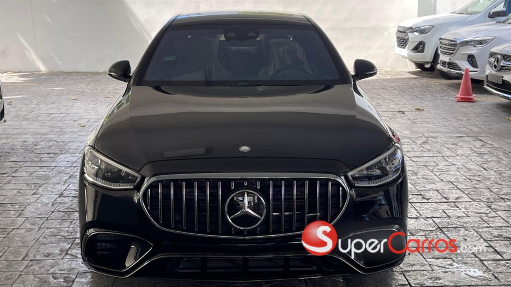 2026 Mercedes-Benz Clase S 63 AMG — foto 2 / 11