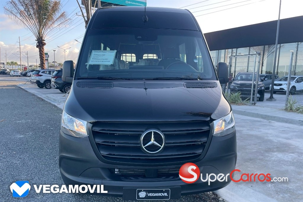 2026 Mercedes-Benz Sprinter — foto 6 / 12