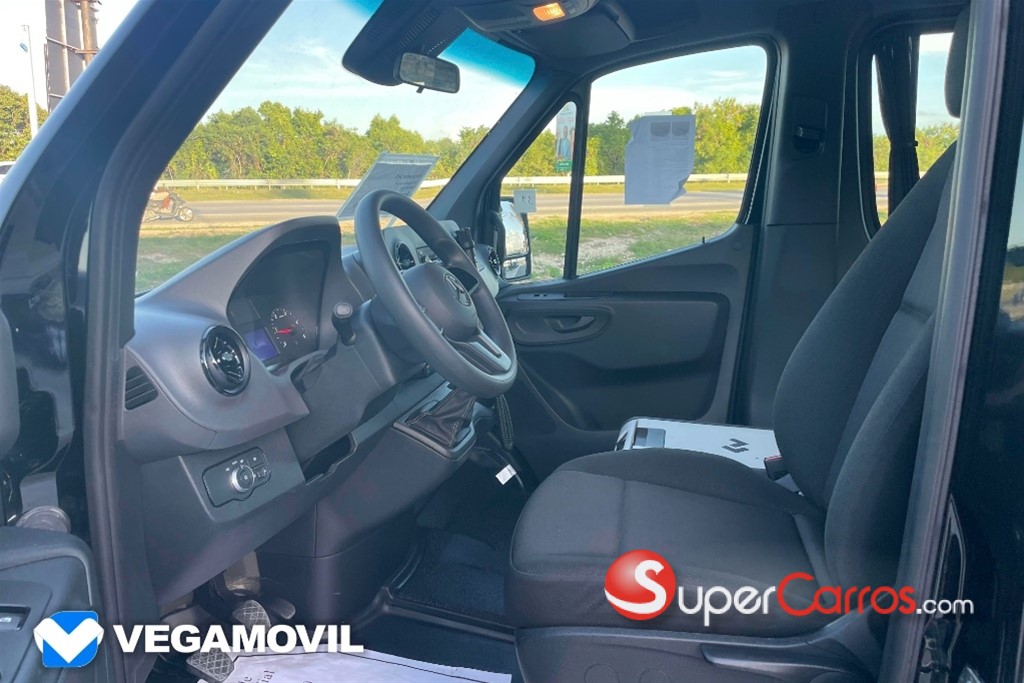 2026 Mercedes-Benz Sprinter — foto 11 / 12