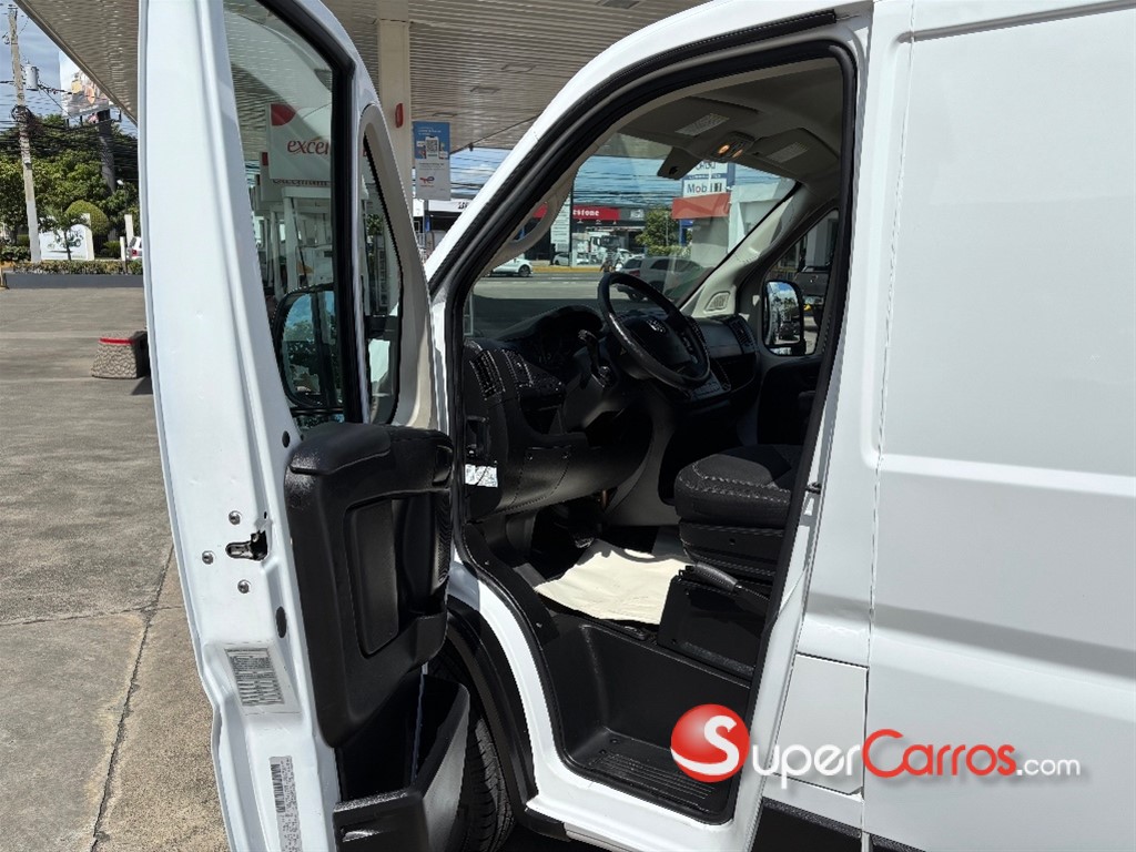 2019 Ram Promaster 1500 — foto 9 / 11