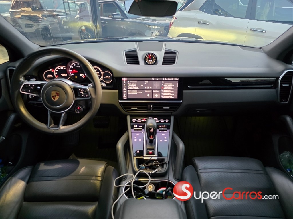 2020 Porsche Cayenne — foto 8 / 11