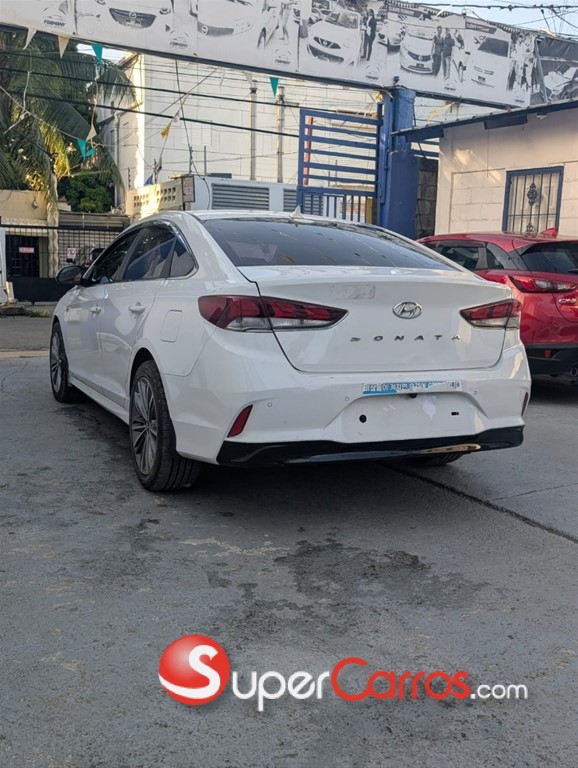 2020 Hyundai Sonata New Rise — foto 8 / 12