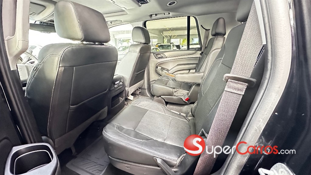2017 Chevrolet Tahoe Premier — foto 8 / 12