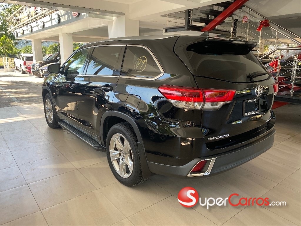 2017 Toyota Highlander Limited — foto 4 / 9