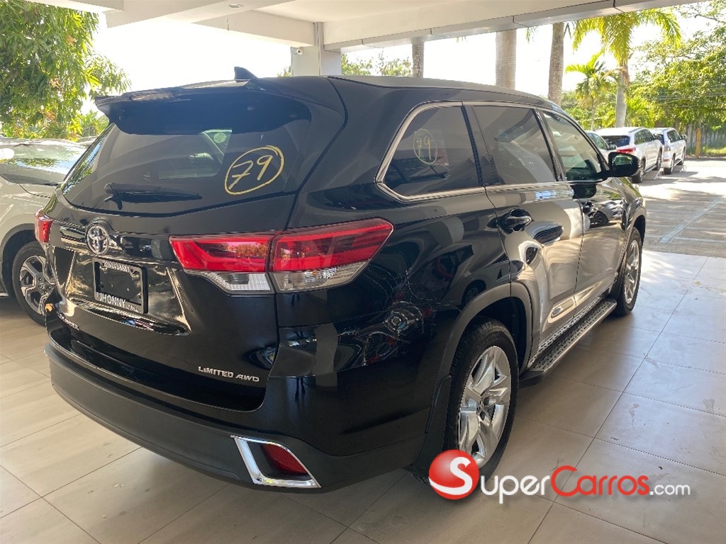 2017 Toyota Highlander Limited — foto 5 / 9