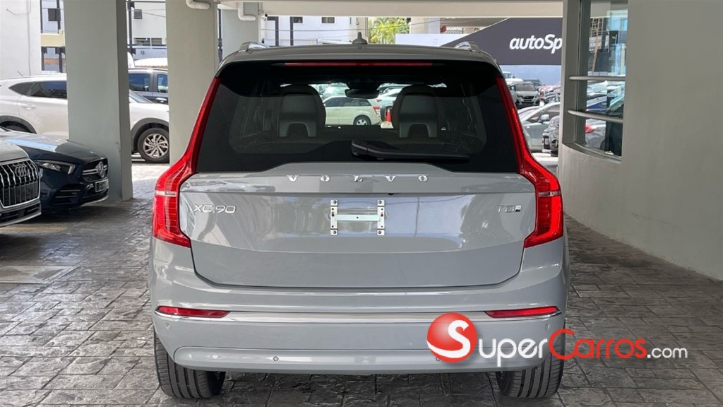 2026 Volvo XC90 Plus T8 — foto 3 / 12