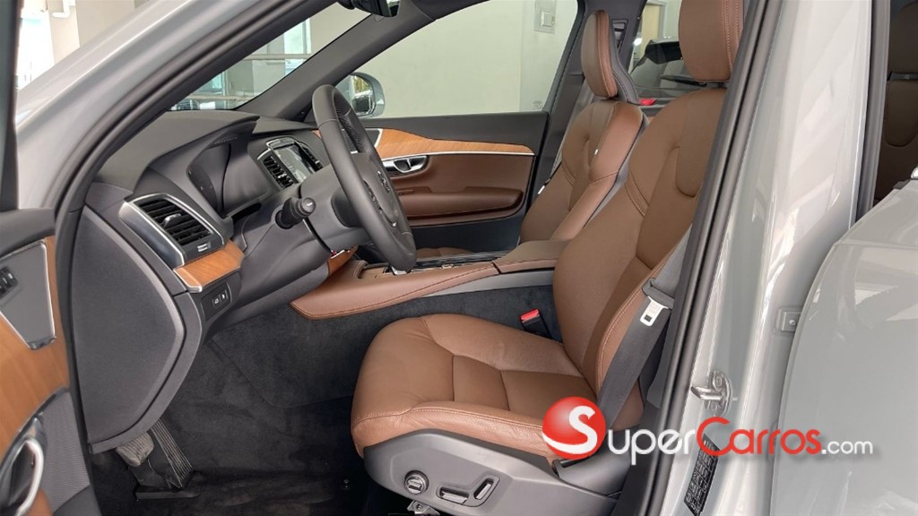2026 Volvo XC90 Plus T8 — foto 6 / 12