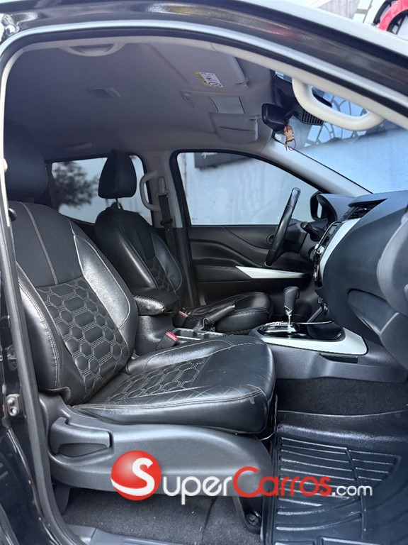 2022 Nissan Frontier LE — foto 9 / 12