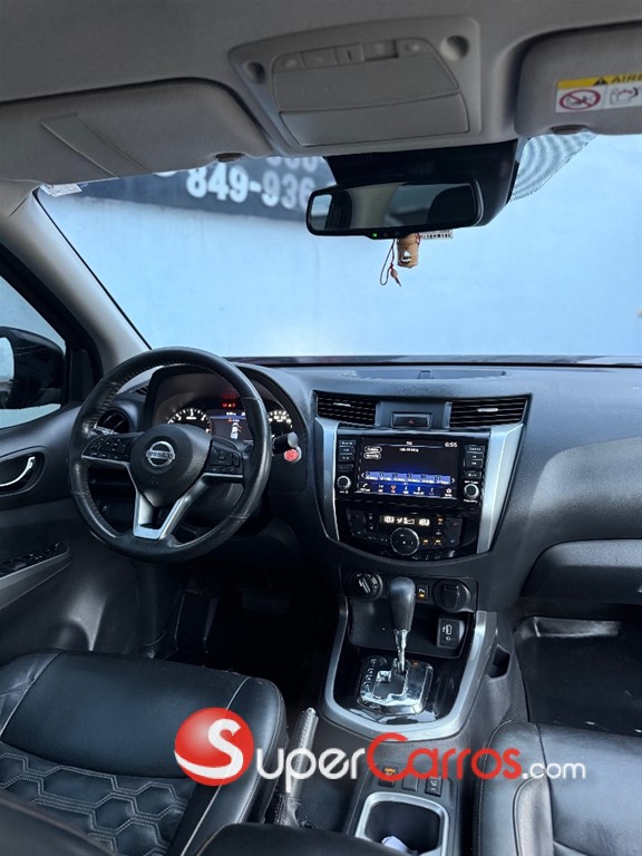 2022 Nissan Frontier LE — foto 10 / 12