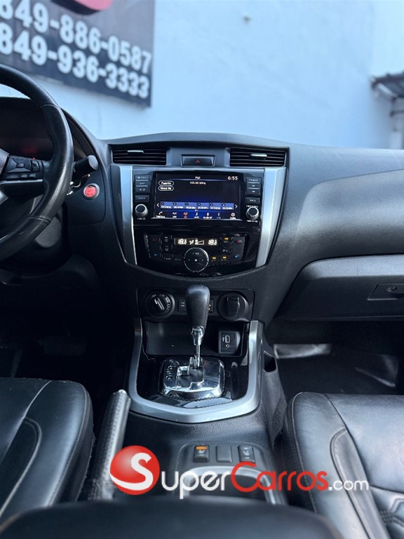 2022 Nissan Frontier LE — foto 11 / 12