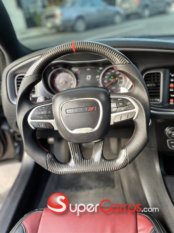 2016 Dodge Charger RT — foto 5 / 12