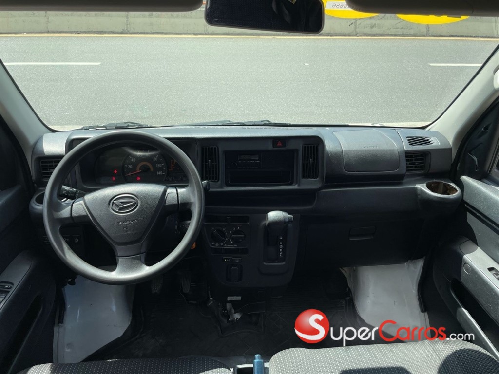 2020 Daihatsu Hijet — foto 6 / 9
