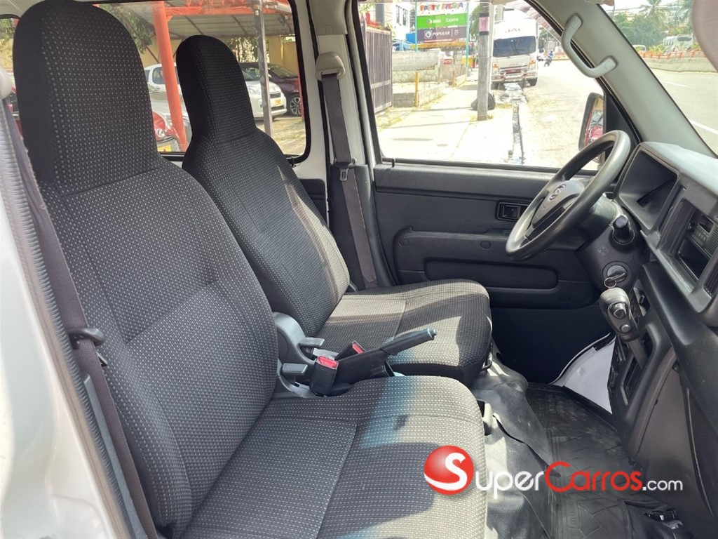 2020 Daihatsu Hijet — foto 7 / 9